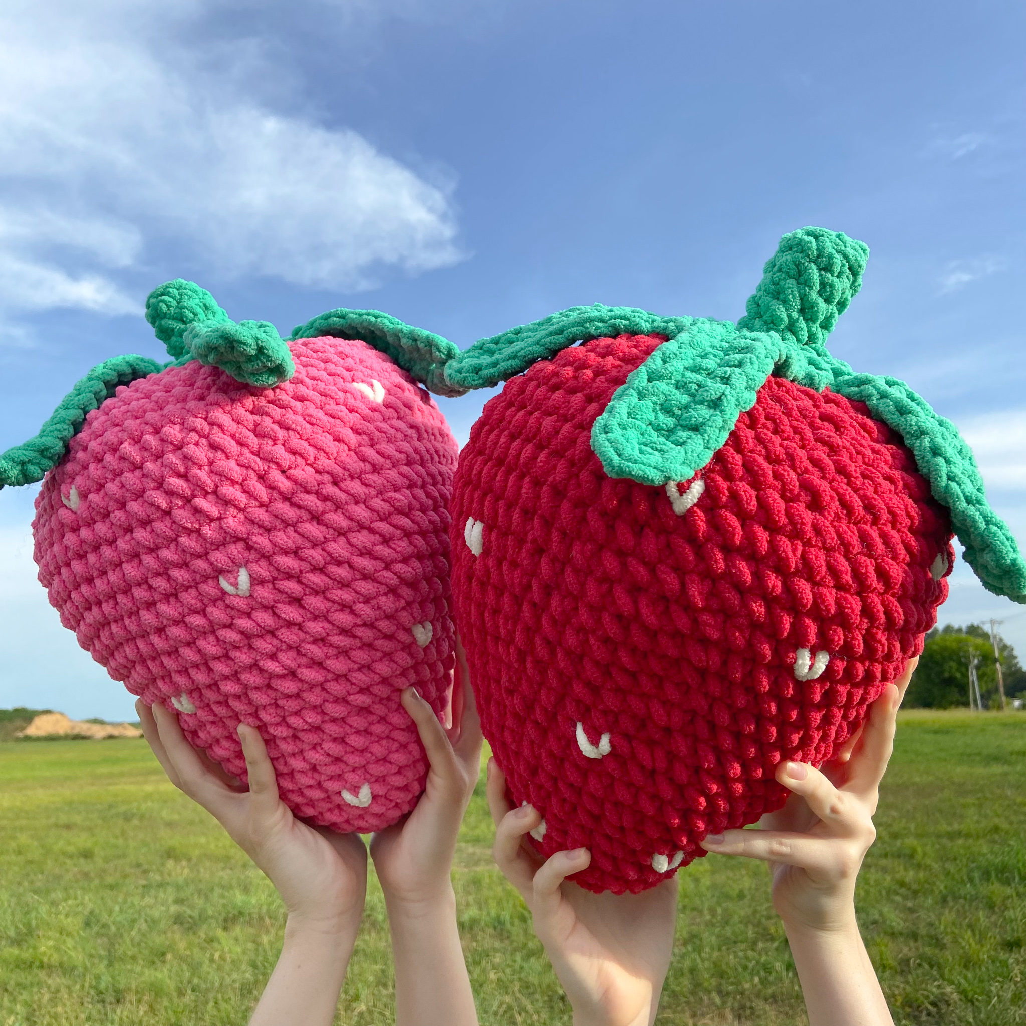 Crochet Strawberry Plush - FREE Pattern + Video Tutorial - Hayhay Crochet